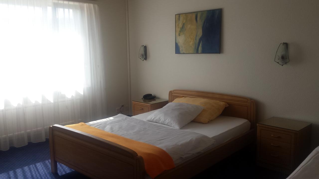 Hotel Restaurant Klosterli Pieterlen Eksteriør billede