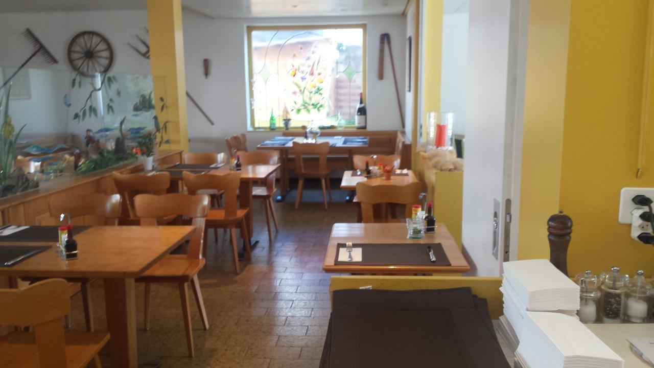 Hotel Restaurant Klosterli Pieterlen Eksteriør billede